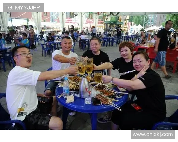 足球明星畅饮啤酒精彩瞬间高清视频回顾尽享运动与欢聚的乐趣